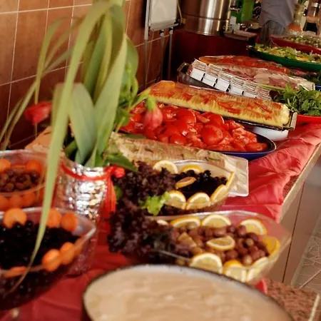 Toll מלון סייד