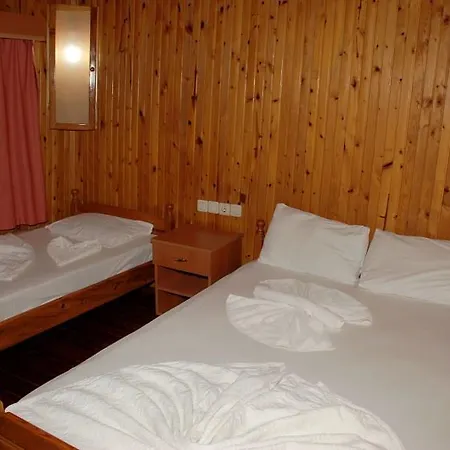 Toll Hotel 2*